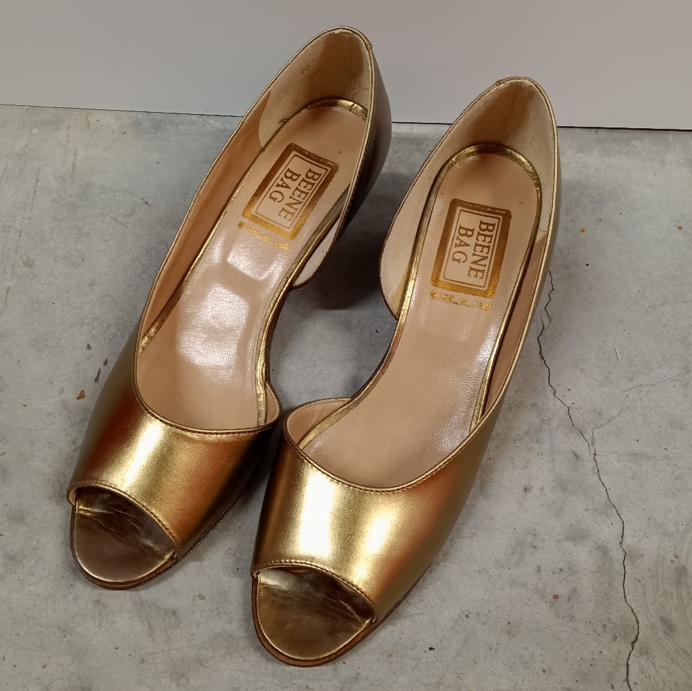 Vtg Geoffrey Beene / Beene Bag Metallic Gold Peep Toe Pumps 8.5 NARROW